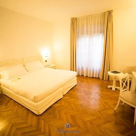 Relaisfranciacorta 4*