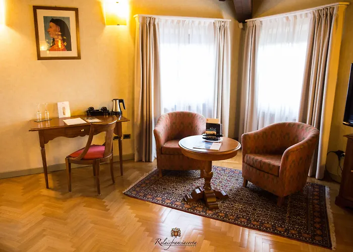 レライスフランシアコルタ