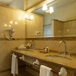 Relaisfranciacorta 4*