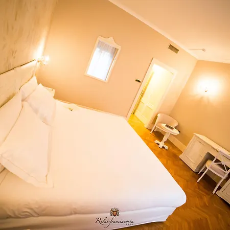 호텔 Relaisfranciacorta 4*